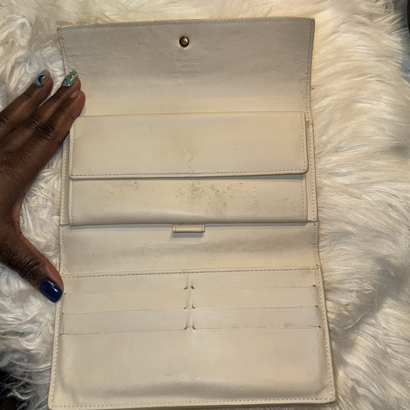 Louis Vuitton Blanc Corail Monogram Vernis Leather Sarah Wallet GUC - Picture 10 of 13